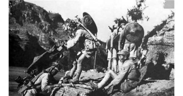 1947年我軍遇襲，眾多高階幹部犧牲，毛主席憤怒不已：槍決護衛員