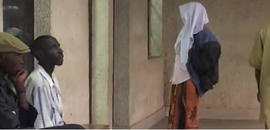 非洲醫院做手術，醫生就到點直接下班了