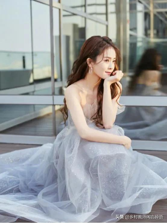 被稱為“男神收割機”的美人白鹿 被稱為“男神收割機”的美人白鹿