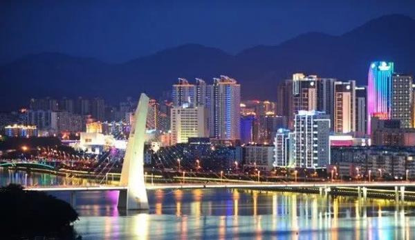 中部10大省域副中心潛力榜，1市擁有都市圈，3市GDP不足2000億