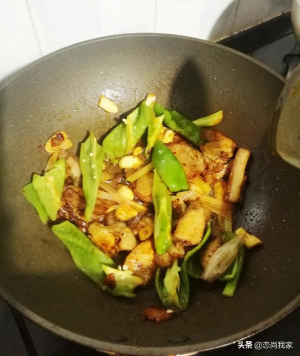 俗話說:秋吃果,冬吃根,冬天這10個與根有關的家常菜分享給你 俗話說:秋吃果,冬吃根,冬天這10個與根有關的家常菜分享給你