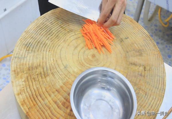 飯店的涼拌豆腐皮為啥好吃,廚師長分享其中的技巧,香辣清脆 飯店的涼拌豆腐皮為啥好吃,廚師長分享其中的技巧,香辣清脆