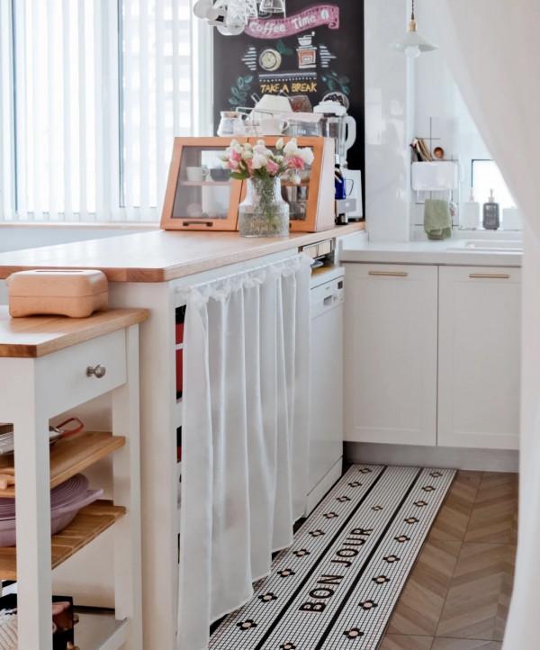 70㎡老破小，堅決砸掉兩面牆，讓客餐廚、書房一體化，太讚了