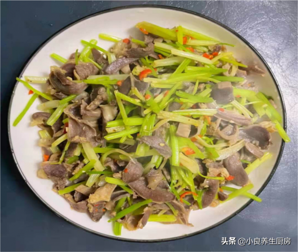 寒冬到了，湖南人愛吃這菜，比肉還受歡迎，香辣入味，太解饞了