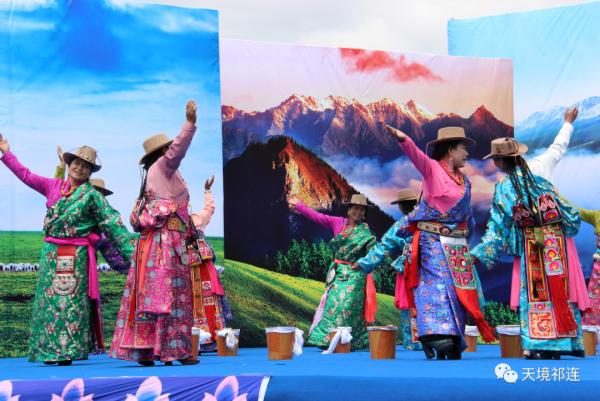 雪域高原上的神秘地界——峨堡古城 雪域高原上的神秘地界——峨堡古城