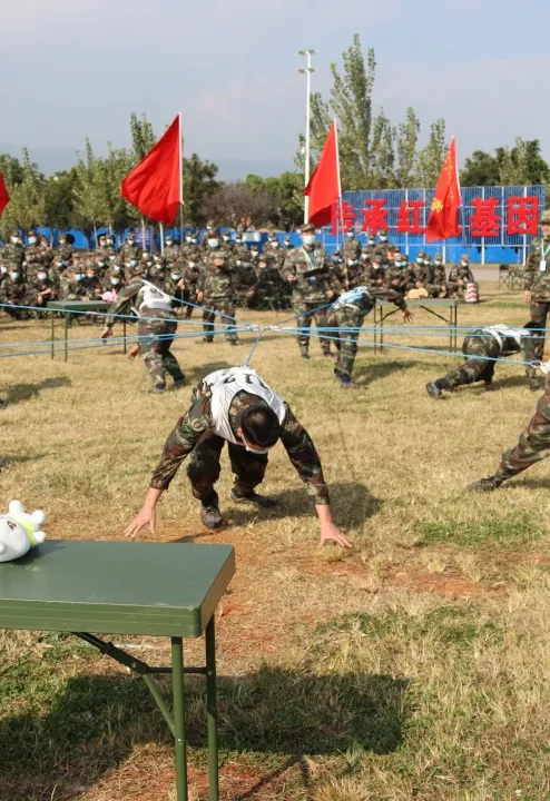 東風快遞員的週末,原來軍營生活也可以這麼潮! 東風快遞員的週末,原來軍營生活也可以這麼潮!