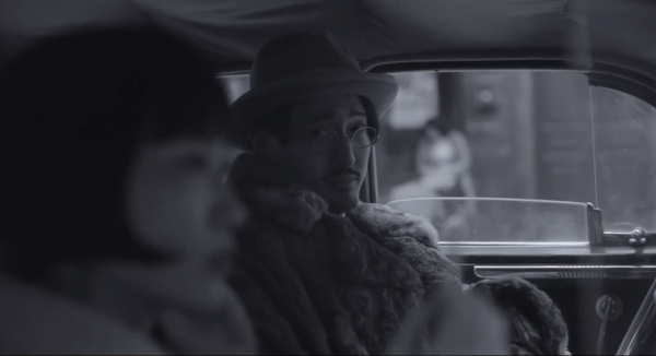 鞏俐這新片苦苦等了兩年，黑白+手持攝像真演絕了？