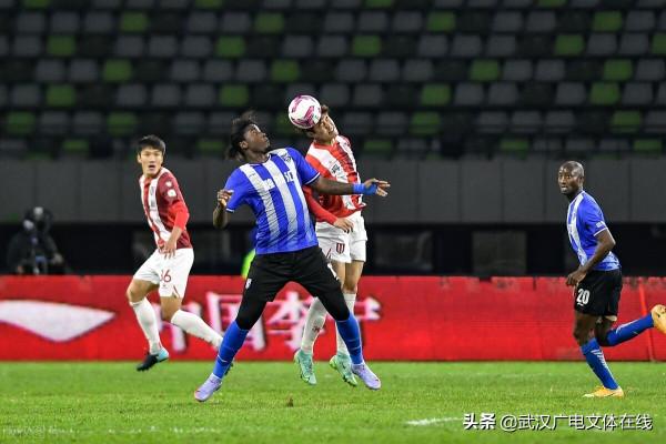 衝超戰報 | 武漢三鎮驚險逆轉豪取中甲11連勝 兩記神仙球掃落成都蓉城 衝超戰報 | 武漢三鎮驚險逆轉豪取中甲11連勝 兩記神仙球掃落成都蓉城