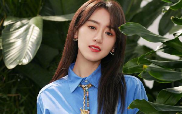 小八卦：戚薇 谷愛凌 鬱可唯 袁冰妍 李宇春 劉耀文 張魯一 郭碧婷