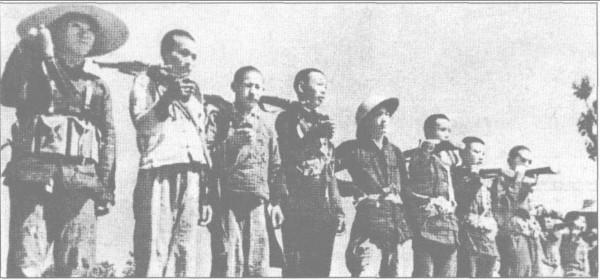 1982年，重慶發現戴腳鐐的遺骸，鑑定結果：是失蹤48年的紅軍師長