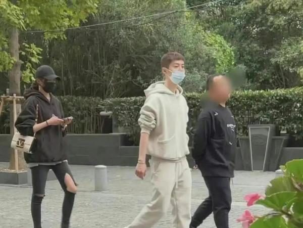 低調的明星情侶，細水長流，來日方長，有人忙裡偷閒有人生死與共