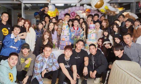 娛樂圈神奇現象探秘：閨蜜遍及半個娛樂圈，張大大為何這麼香？