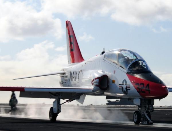 美國航母上的主力艦載機——都是精品,配置思路中國可以借鑑 美國航母上的主力艦載機——都是精品,配置思路中國可以借鑑