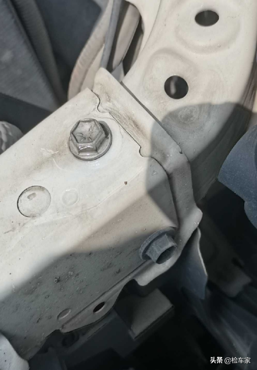 有錢人標配，加價擋不住，82萬提臺開了五年的豐田埃爾法值不值？