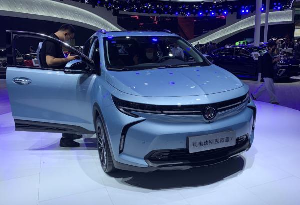 老牌車企玩電行不行？微藍7不落俗套，續航里程可達500km