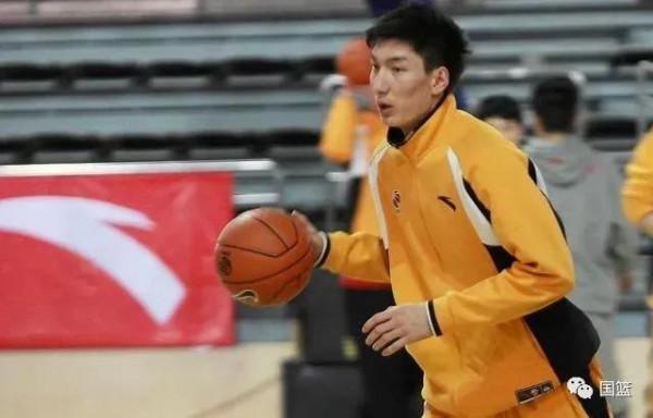 天山腳下,新疆隊長 天山腳下,新疆隊長