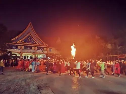 卓瑪、小曾和小qin