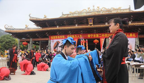 廣西&quot;校草狀元&quot;楊晨煜：730分上清華，兩科滿分，為何如此優秀？