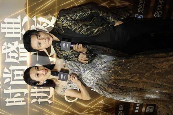 蔡少芬張晉夫婦亮相搜狐時尚盛典 紅毯秀恩愛羨煞旁人