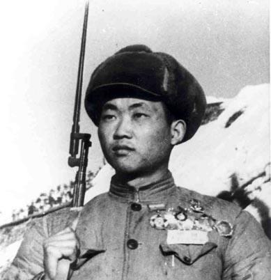 1951年,一新兵自作主張開炮,連長:關禁閉,團長:記二等功 1951年,一新兵自作主張開炮,連長:關禁閉,團長:記二等功