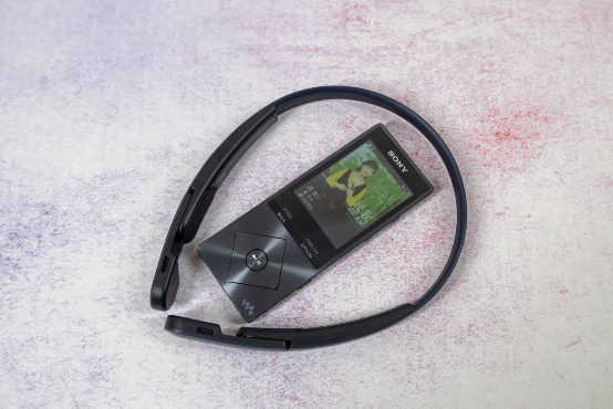 不入耳的空氣傳導耳機，佩戴更舒適，木六空氣傳導耳機體驗