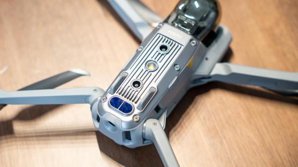 小白初次體驗大疆AIR2無人機(靜態) 小白初次體驗大疆AIR2無人機(靜態)