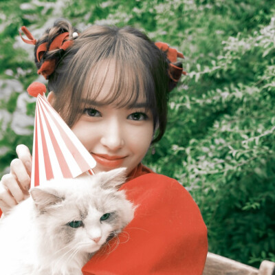 一直覺得程瀟像另一個女明星,終於找到了 一直覺得程瀟像另一個女明星,終於找到了