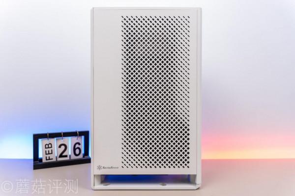 散熱十分優秀，佔地面積超小、銀欣ALTA G1M白色MATX機箱 評測