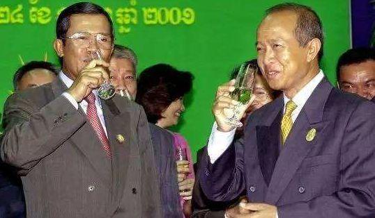 三分鐘瞭解拉那烈親王的家庭,兩任妻子美貌如花,兒子比明星都帥 三分鐘瞭解拉那烈親王的家庭,兩任妻子美貌如花,兒子比明星都帥