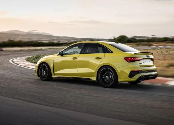 它讓全輪驅動的奧迪RS3也能成為漂移&OpenCurlyDoubleQuote;神器&rdquo;&vert; CAR FUN