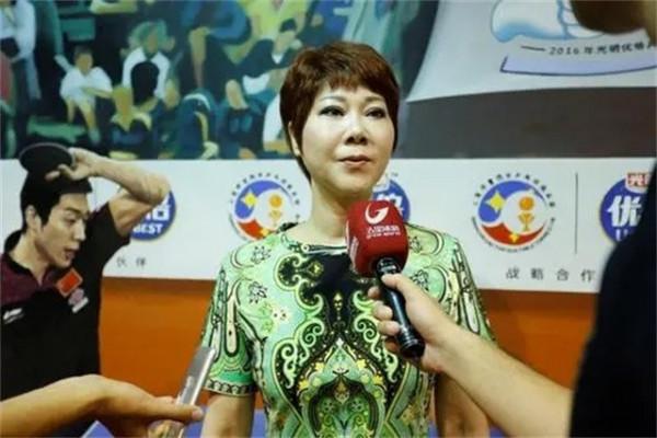 初代乒壇大魔王：許昕的恩師，拿了59個冠軍，年近60仍舊美豔動人