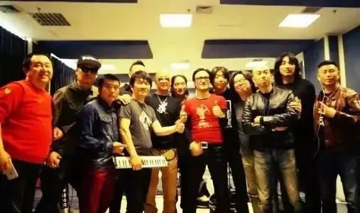 9位英年早逝的明星，各有各的原因，最大42歲，最小22歲