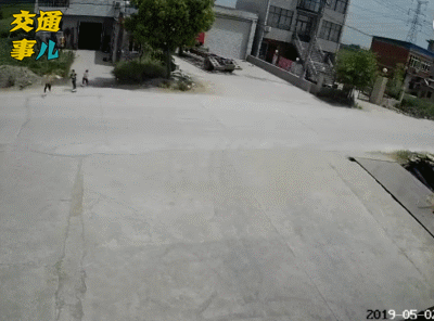 一組動圖警示你：近期兒童交通事故悲劇，父母別再做甩手掌櫃