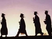 每日一句經典語錄&mdash;&mdash;臨崖立馬收韁晚，船到江心補漏遲