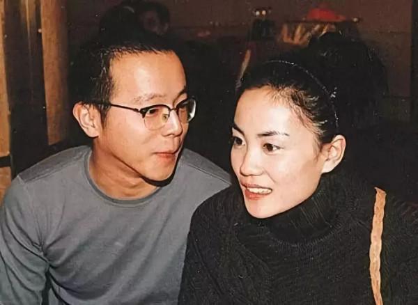 &OpenCurlyDoubleQuote;黑豹主唱&rdquo;欒樹：放棄王菲情定詠梅，相伴28年53歲無兒女也幸福