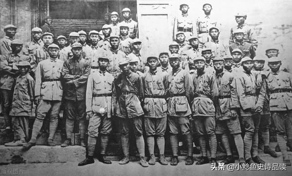 長征期間紅四方面軍走出的開國元帥大將上將中將少將軍銜者名錄