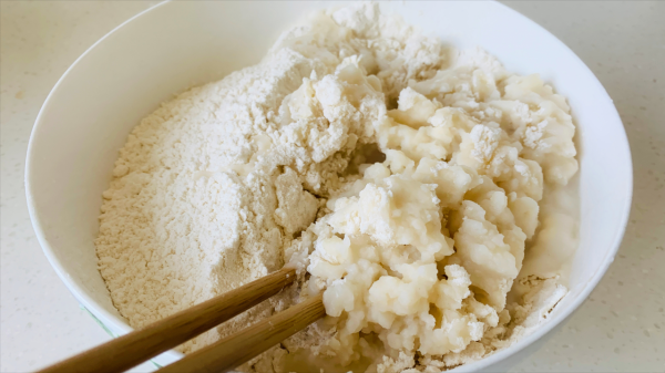 入冬常吃這蘿蔔，纖維高適合便秘族，配2種食材做蒸餃鮮美又營養