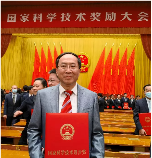 黨中央、國務院表彰!交大斬獲4項國家科技獎,屢屢攻克關鍵技術! 黨中央、國務院表彰!交大斬獲4項國家科技獎,屢屢攻克關鍵技術!