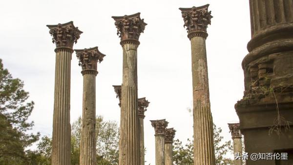 為何現在大部分農村建房都喜歡用“羅馬柱”了?很多人不清楚原因 為何現在大部分農村建房都喜歡用“羅馬柱”了?很多人不清楚原因