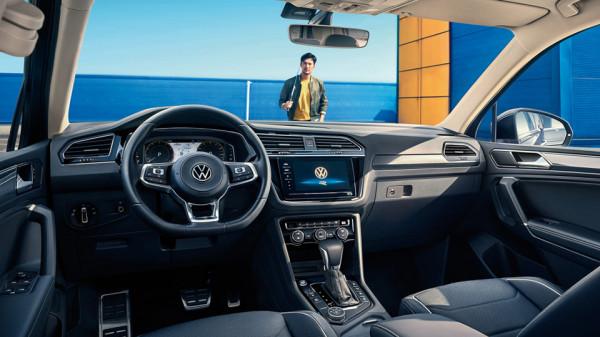 “鍍鉻狂魔”遇見“套娃王”，昂科威PLUS對比途觀L