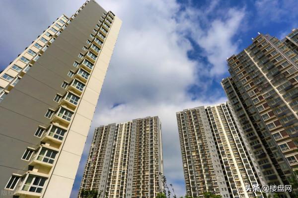 一邊是房價下跌，一邊是通貨膨脹，如何實現財富保值？