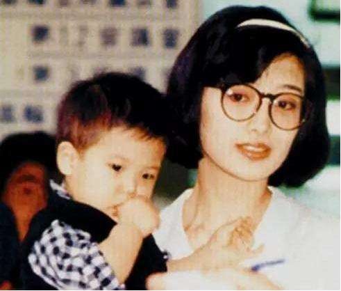 山口百惠:40年前的日本女神,巔峰時嫁人隱退,62歲的她怎麼樣了 山口百惠:40年前的日本女神,巔峰時嫁人隱退,62歲的她怎麼樣了