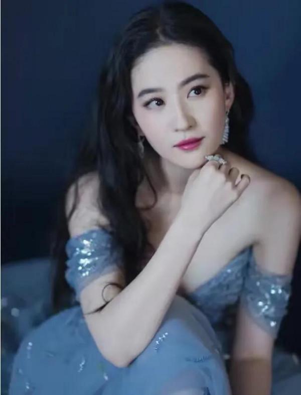 劉亦菲身材發福？她還是那個小龍女嗎