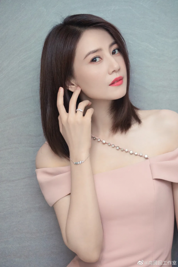 郭碧婷拼生成功?高圓圓被同期排擠?鄧家佳壓同期? 郭碧婷拼生成功?高圓圓被同期排擠?鄧家佳壓同期?