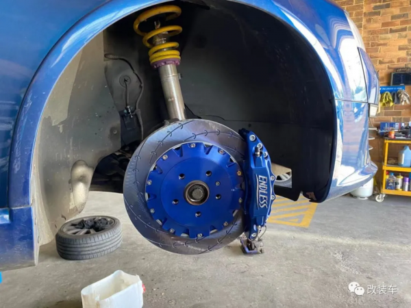 5萬塊就能拿下女士精品一手大眾R36?還真不是夢 5萬塊就能拿下女士精品一手大眾R36?還真不是夢