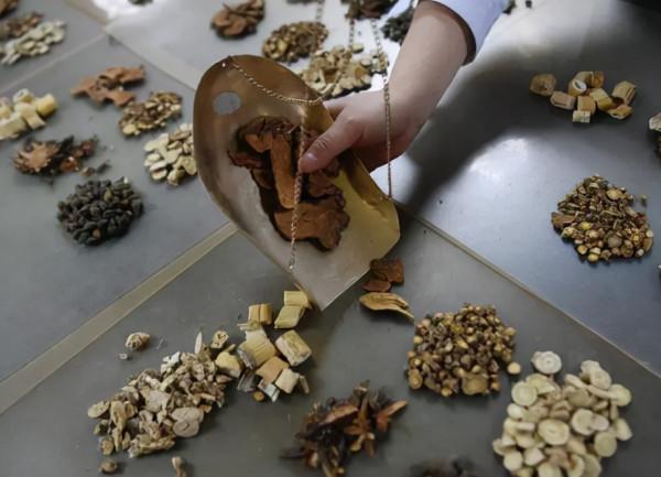 腎囊腫影響大，生活中預防是關鍵！另附不手術消除的方法