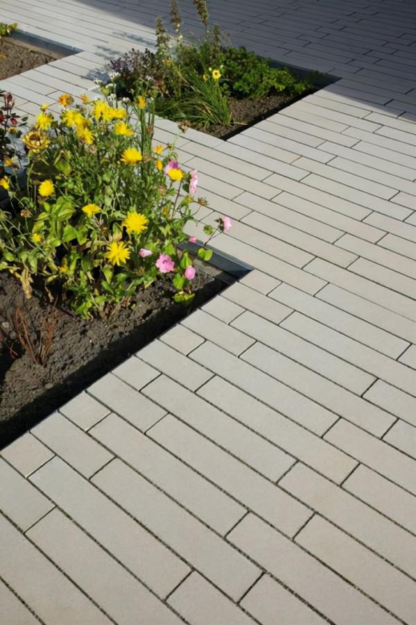 庭院地面怎麼鋪才好看？50款精緻有檔次鋪裝做法，為您提供靈感