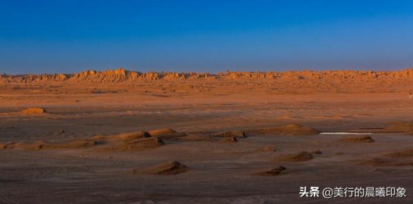 西部自駕三十三天（十七）——俄博梁觀雅丹地貌，賞硫磺鹽湖