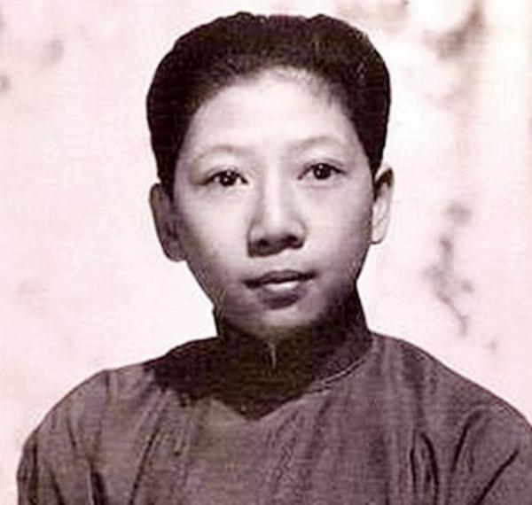 孔令俊招親:梳著大背頭、穿旗袍搭高跟鞋約會胡宗南,結果如何? 孔令俊招親:梳著大背頭、穿旗袍搭高跟鞋約會胡宗南,結果如何?