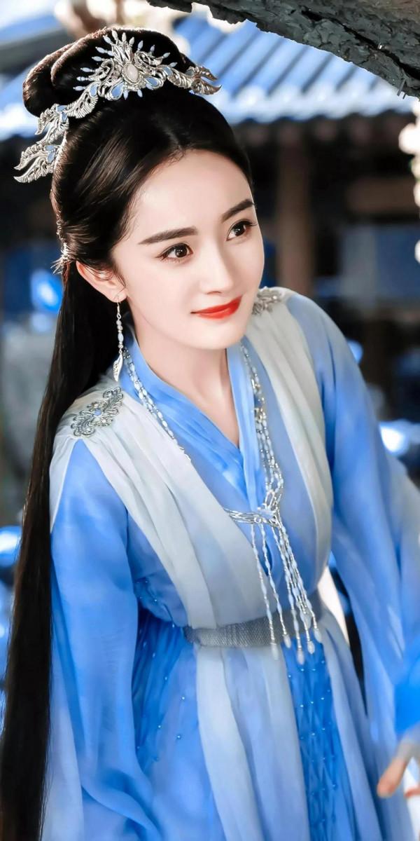 楊冪：優雅迷人，仙氣飄飄